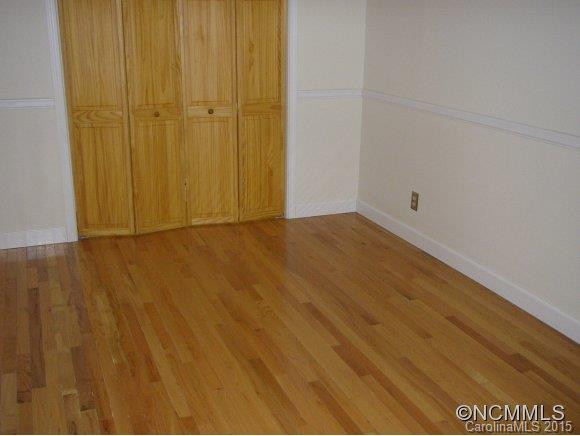 204 LOCUST DRIVE - Photo 24