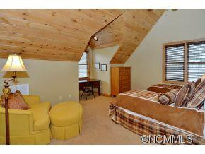 705 Continental Drive - Photo 15