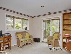 320 STRATFORD ROAD - Photo 18