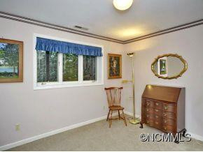 320 STRATFORD ROAD - Photo 19