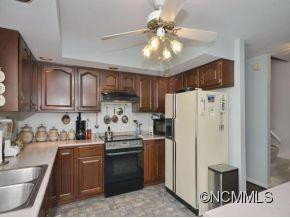 320 STRATFORD ROAD - Photo 7