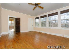 216 Montford Ave - Photo 15