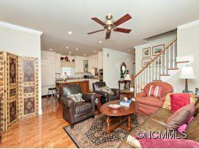 118 WHITE ASH DRIVE E - Photo 4