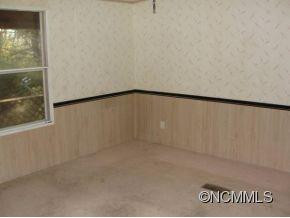 107 CANDLER DRIVE - Photo 8