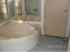 107 CANDLER DRIVE - Photo 9