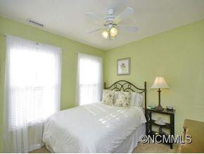 15 MACDOUGALL - Photo 12