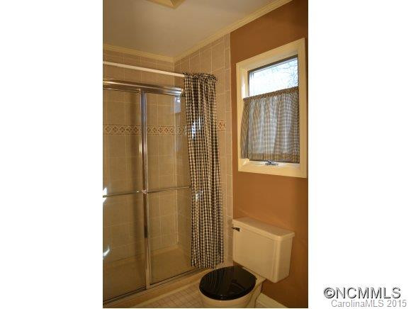 205 Woodland Court - Photo 12