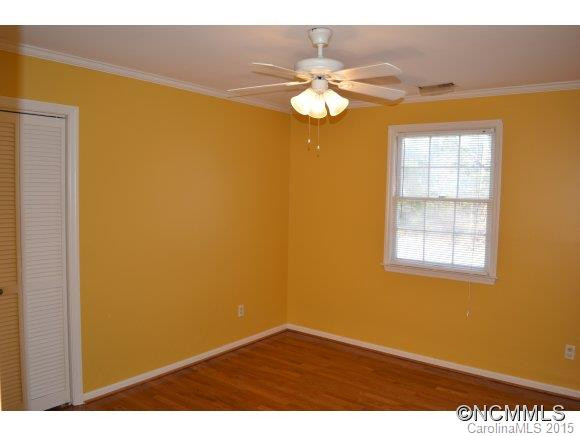 205 Woodland Court - Photo 15