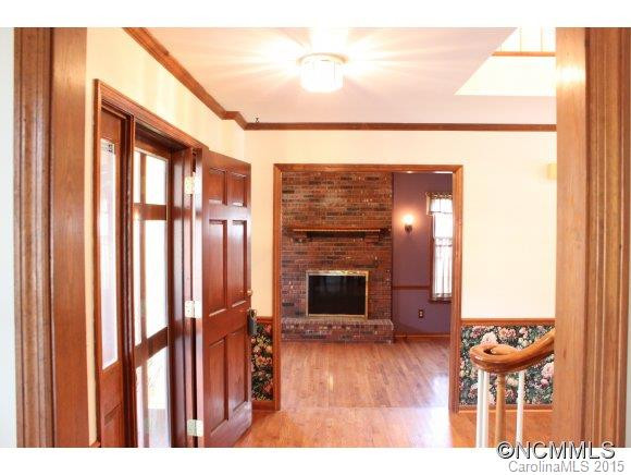 205 Woodland Court - Photo 6