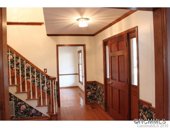 205 Woodland Court - Photo 8