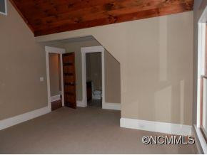 111 Ivy Ridge - Photo 12