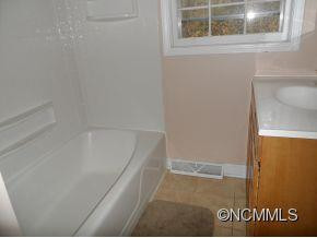 9 Hillpark Drive - Photo 7