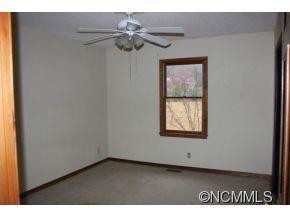 136 Foxbriar Drive - Photo 15