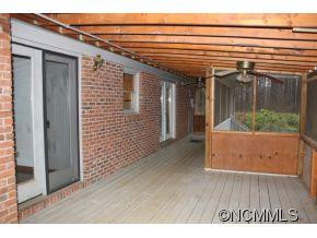 136 Foxbriar Drive - Photo 17