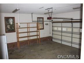 136 Foxbriar Drive - Photo 18