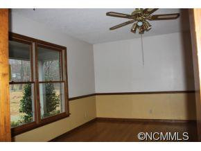136 Foxbriar Drive - Photo 7