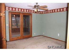 136 Foxbriar Drive - Photo 10