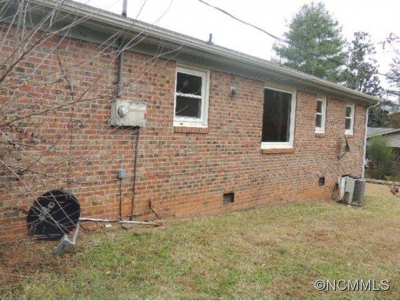 170 Springdale Drive - Photo 8