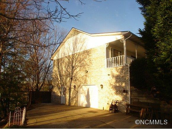 313 MOUNTAIN VALLEY DRIVE - Photo 19