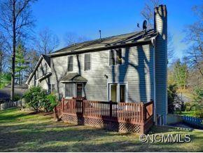 1038 WINDSOR DR - Photo 3