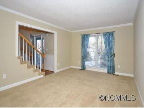 1038 WINDSOR DR - Photo 5