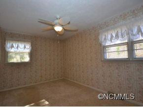 219 MORRIS LANE - Photo 6