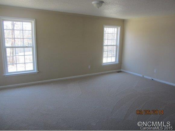 222 Windsor Court - Photo 18