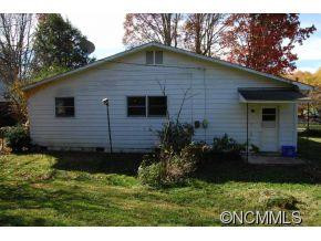 209 Rutledge Dr - Photo 2