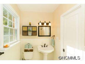 1627 Orleans - Photo 16