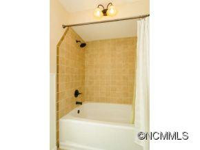 1627 Orleans - Photo 17