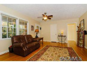 1627 Orleans - Photo 5