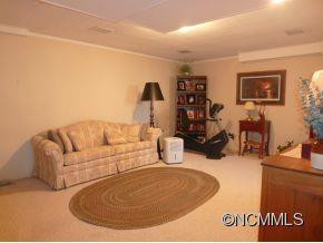 216 Castleton Ln. - Photo 15