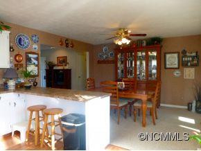 216 Castleton Ln. - Photo 5