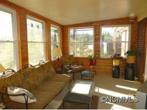 216 Castleton Ln. - Photo 6