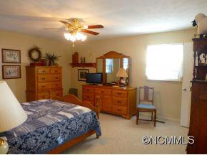 216 Castleton Ln. - Photo 10