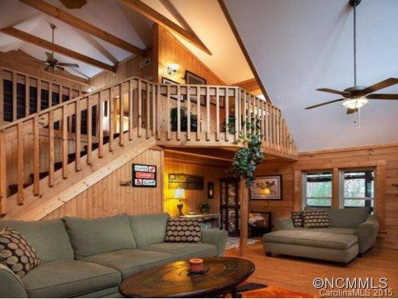 425 Windy Ridge Drive - Photo 2