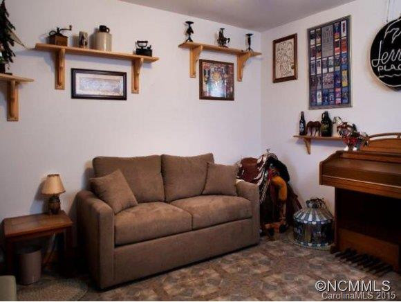 425 Windy Ridge Drive - Photo 8