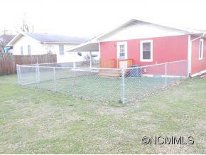 1387 Brown Ave - Photo 2