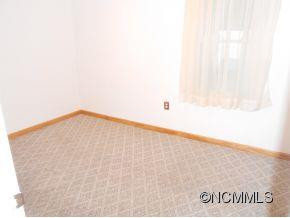 1387 Brown Ave - Photo 8