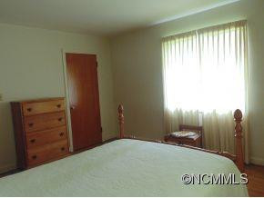 553 Lakeshore Drive - Photo 16