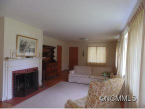 553 Lakeshore Drive - Photo 5