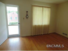 553 Lakeshore Drive - Photo 7