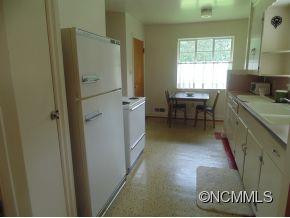 553 Lakeshore Drive - Photo 9