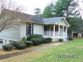 9 Meadows Circle