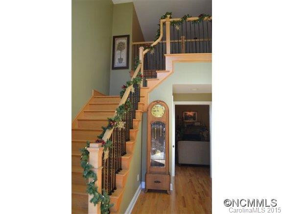 27 Graylyn Drive - Photo 4