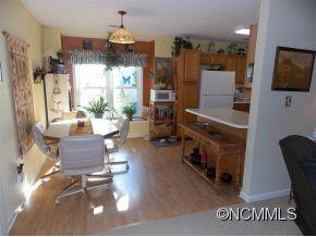 1004 Thorncrest Drive - Photo 8