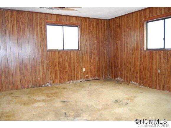 315 Huggins Rd - Photo 5