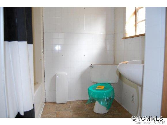 315 Huggins Rd - Photo 7