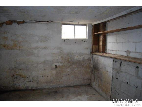 315 Huggins Rd - Photo 10