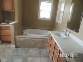 179 Hilltop Court - Photo 11